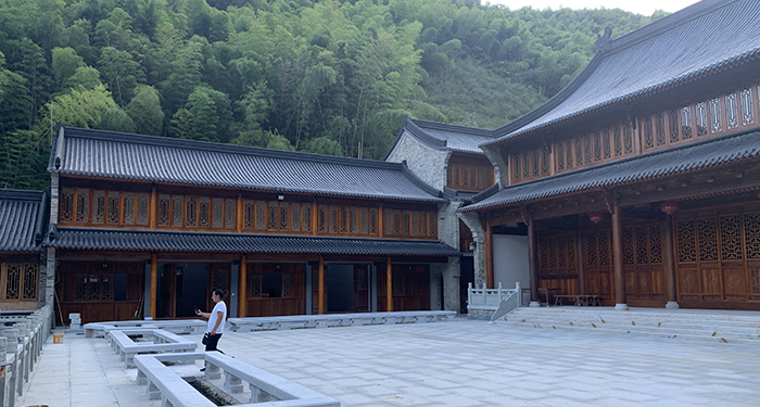 在佛教寺庙中传承与创新，古建筑设计的文化之旅